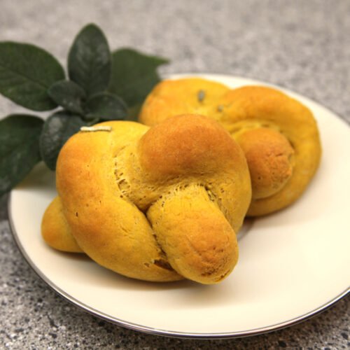 Gluten Free Pumpkin Sage Dinner Rolls